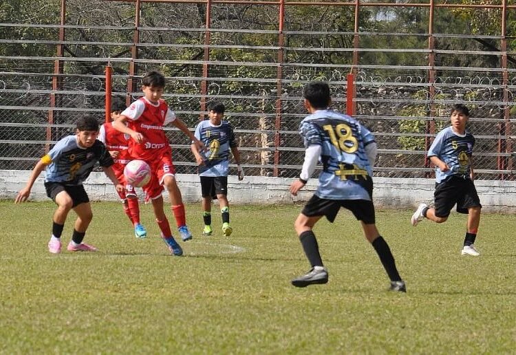En divisiones inferiores se programaron los encuentros de Cuartos de Final