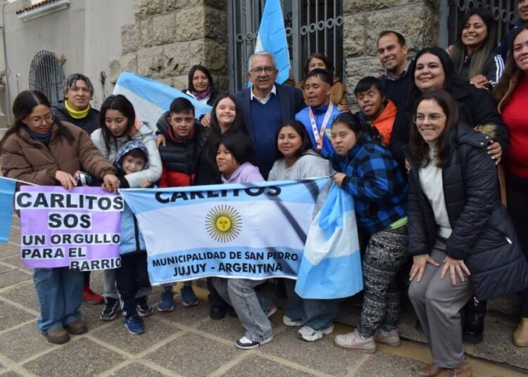 “Carlitos” Isasmendi fue recibido en San Pedro con todos los laureles