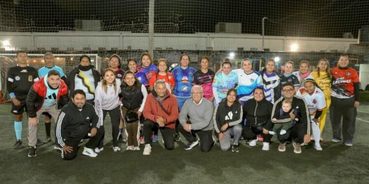 San Pedro dio el puntapié inicial a la Liga de Mamis Fútbol