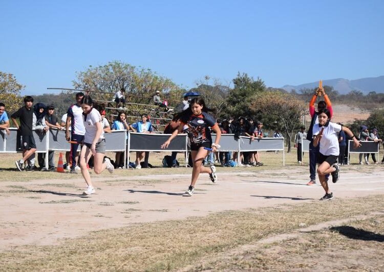 Gran convocatoria para el atletismo en los juegos escolares 2026