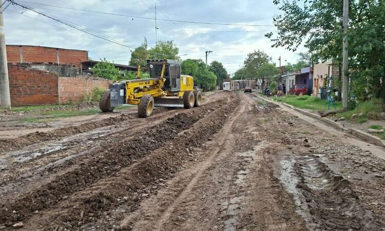Comenzó el trabajo previo para la pavimentación de avenida Uruguay