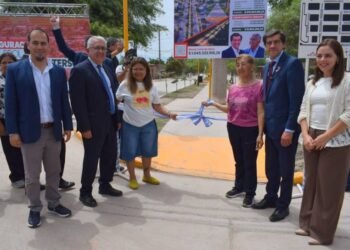 Julio Bravo y Carlos Sadir dejaron inaugurada la pavimentación de la prolongación Paterson